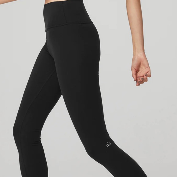 ALO High-Waist Airbrush Leggings - Picture 3 of 9